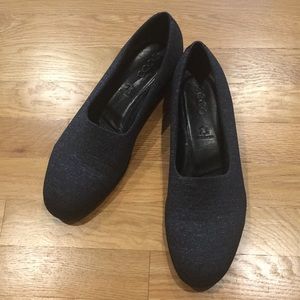 Ecco Grey Fabric and Leather Loafers